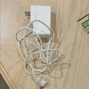 Spectra S1 plus charging cable